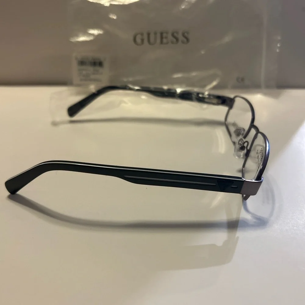 GUESS Rectangular Eyeglasses Frames 47-16-130 Black Metal Demo Lens New